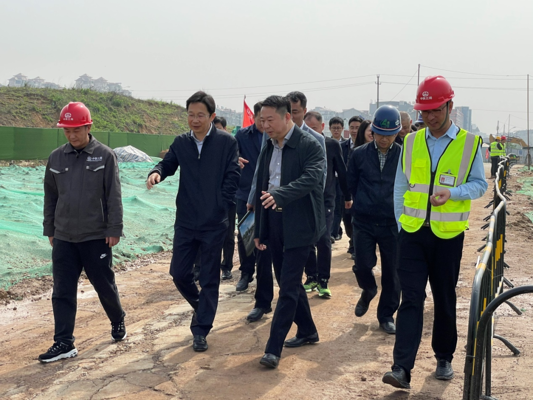 副市長宋鈾深入九洲高架東延項(xiàng)目現(xiàn)場(chǎng)調(diào)研